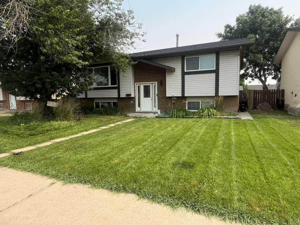 10 Chow Avenue SE — photo 1