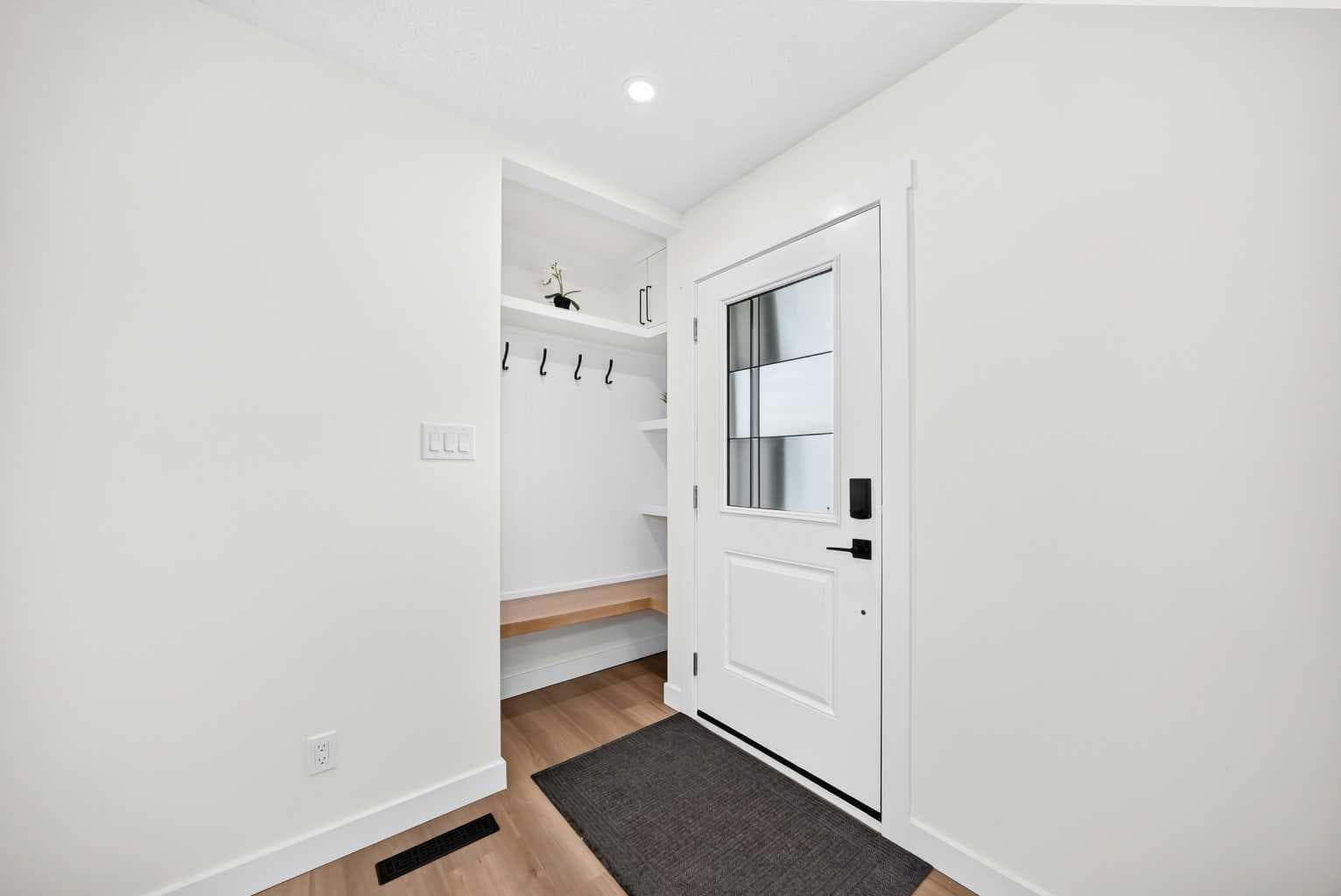 808 Avonlea Place SE — photo 5