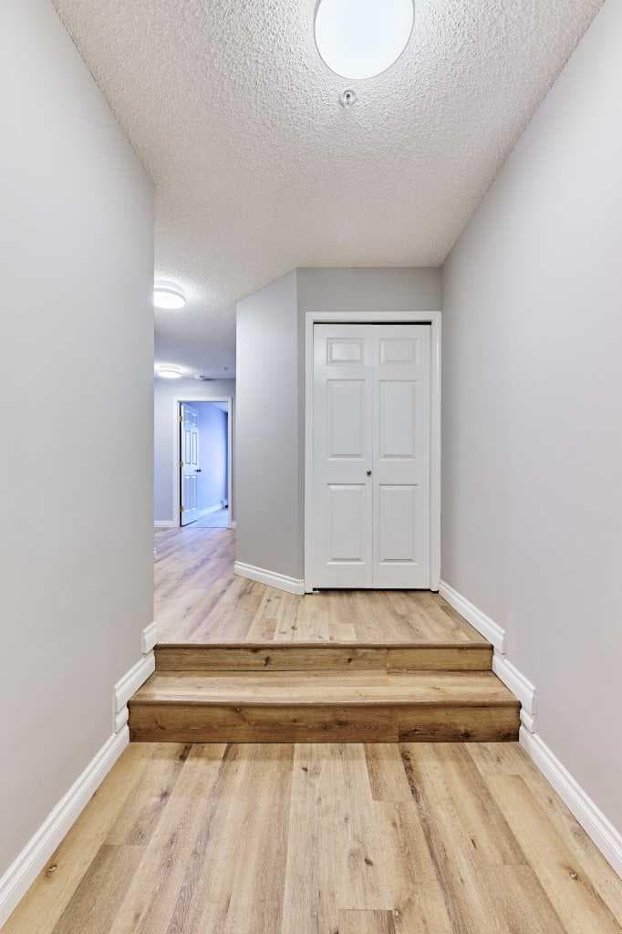 106, 126 14 Avenue SW — photo 4