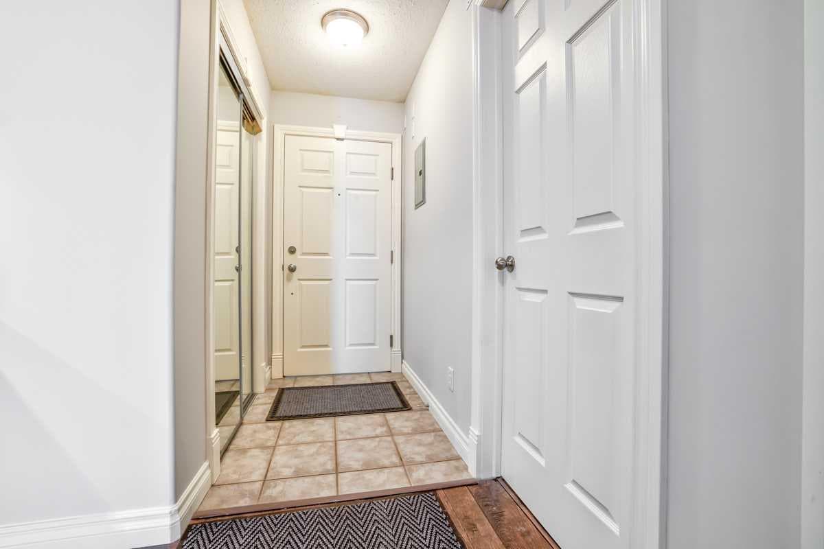 213, 1631 28 Avenue SW — photo 4