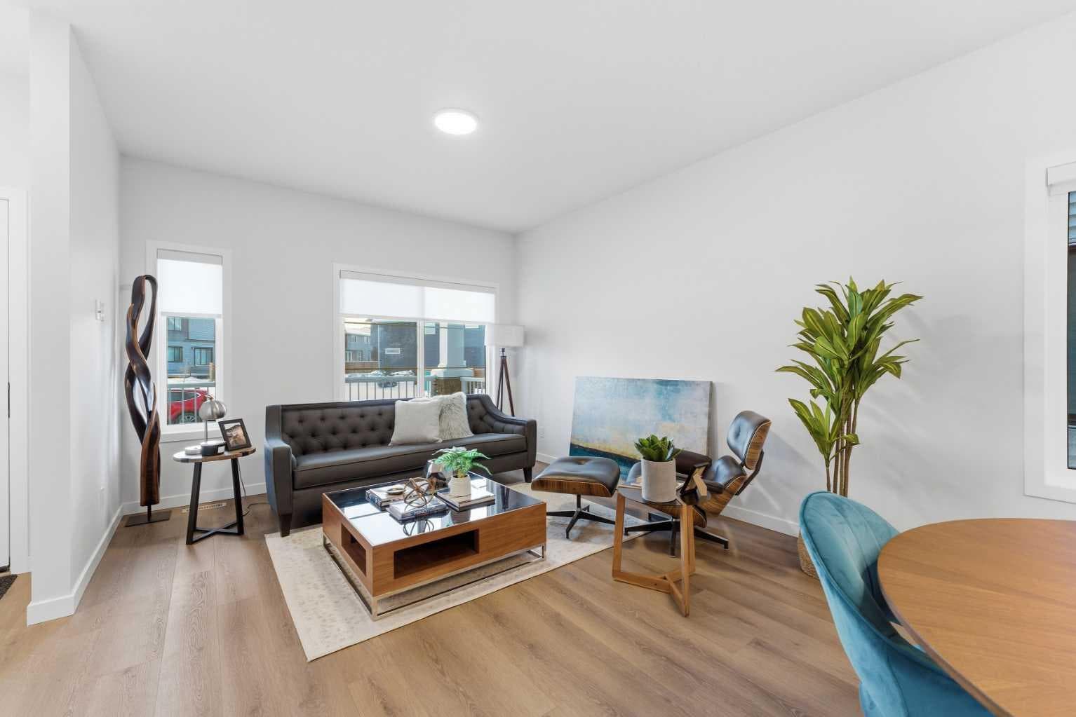 990 Chinook Winds Meadow SW — photo 3