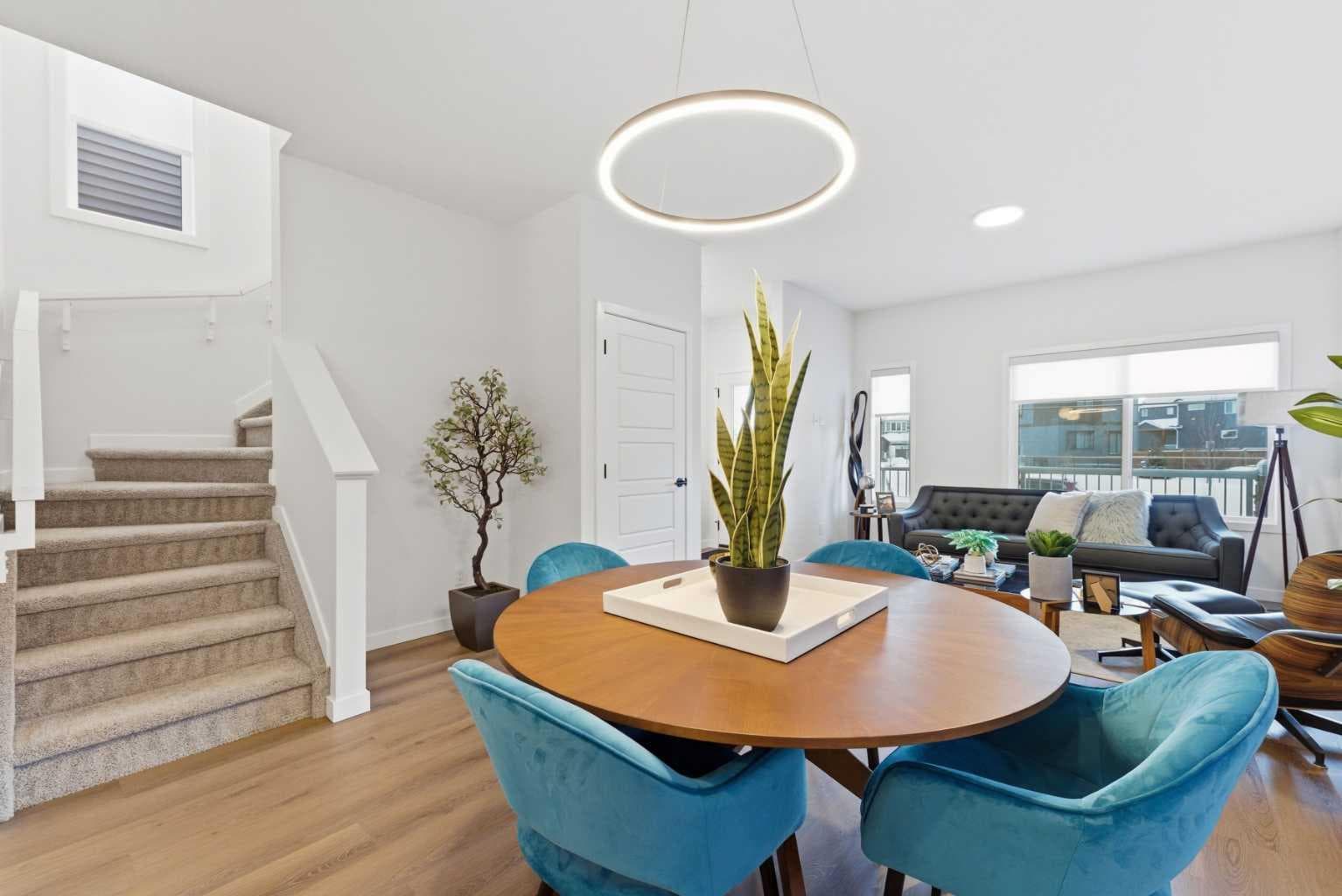 990 Chinook Winds Meadow SW — photo 4