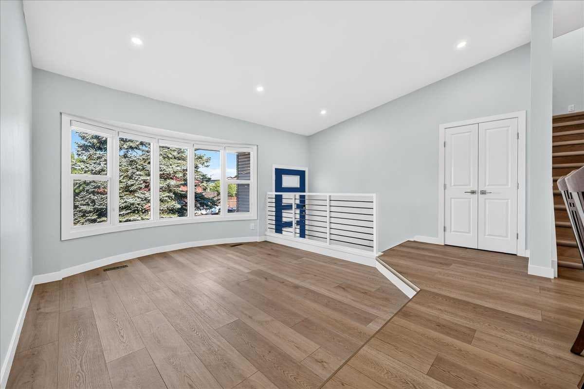 55 Whitehaven Crescent NE — photo 4