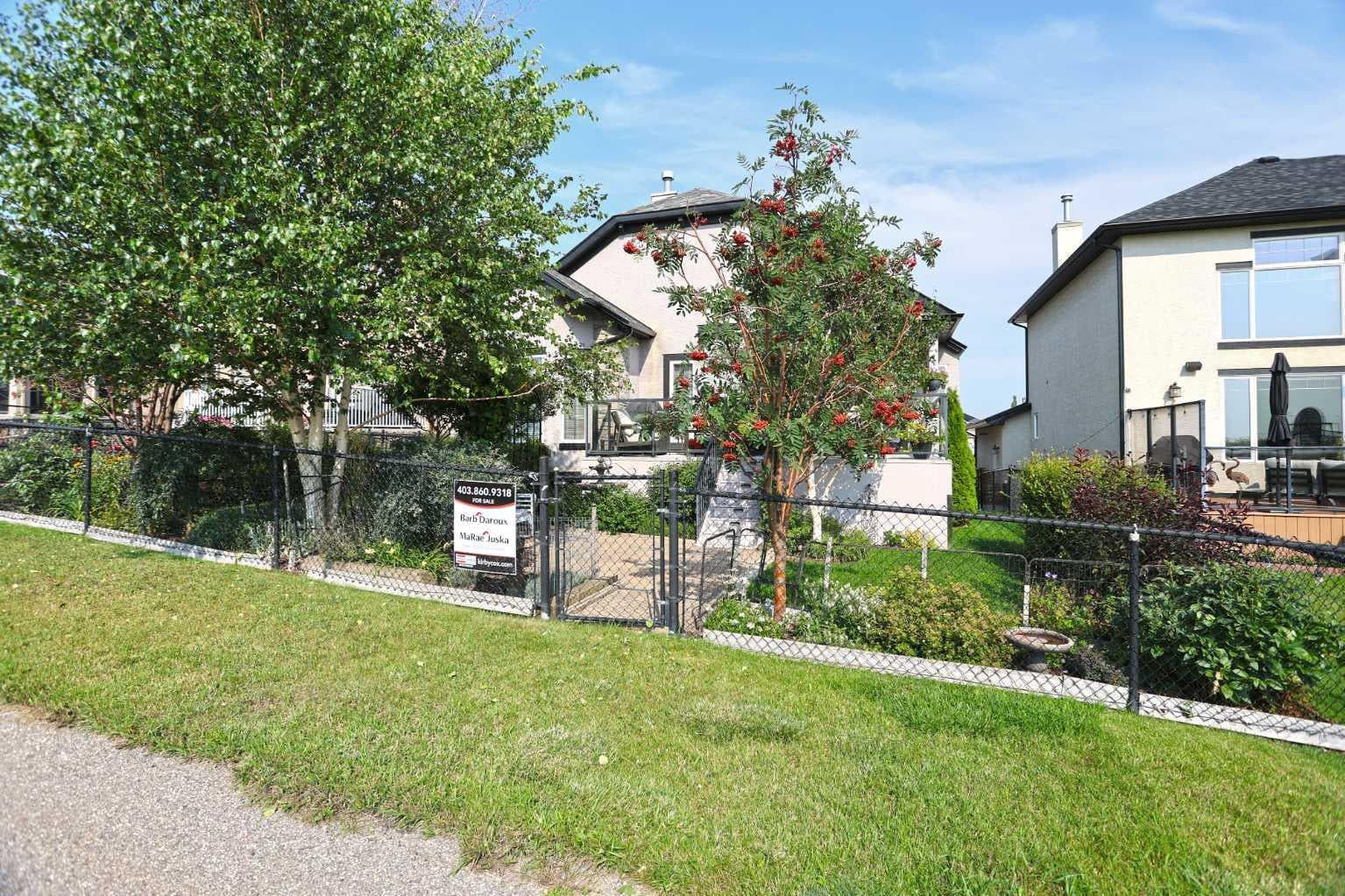 92 Sherwood Rise NW — photo 4