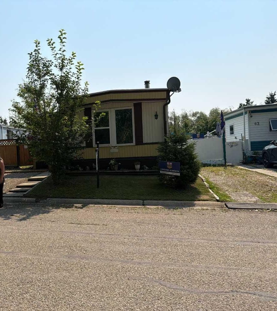 63 Westwood Court — photo 1