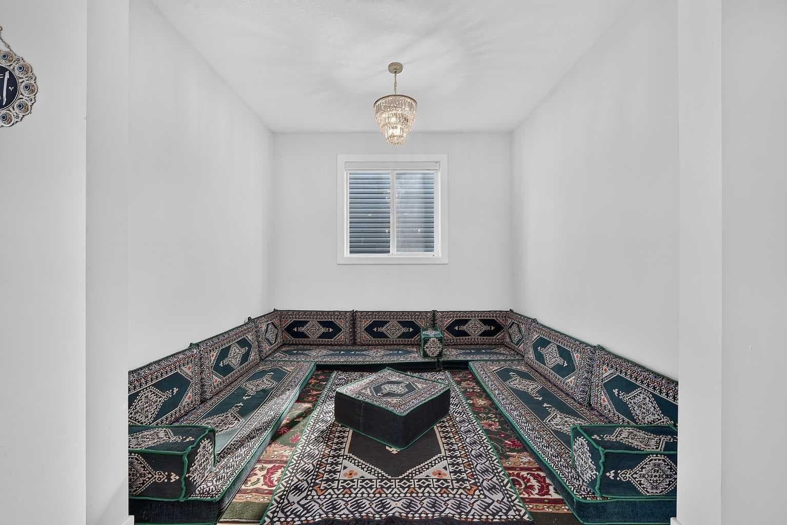 2177 Ravensdun Crescent SE — photo 4