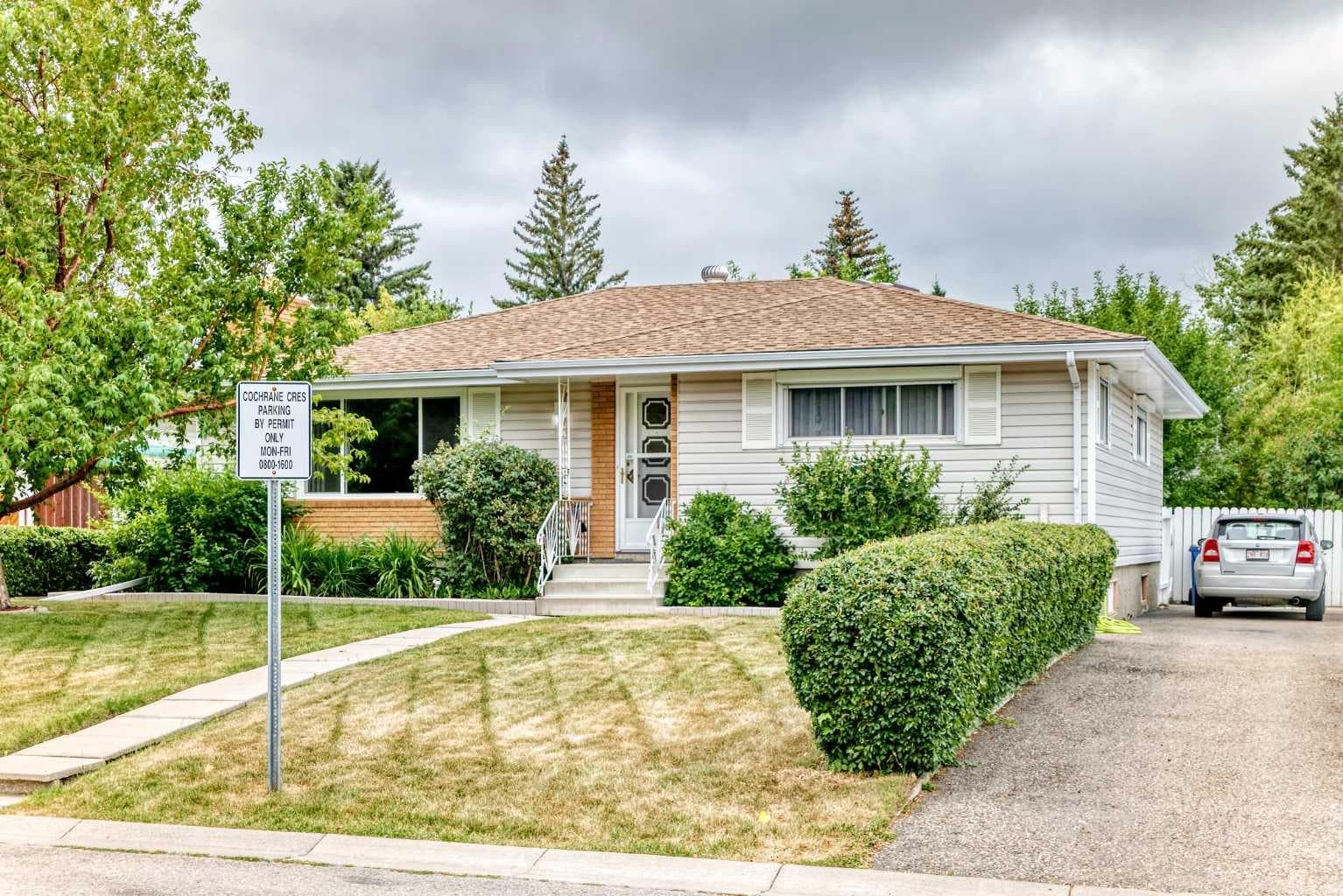 1 Cochrane Crescent — photo 2