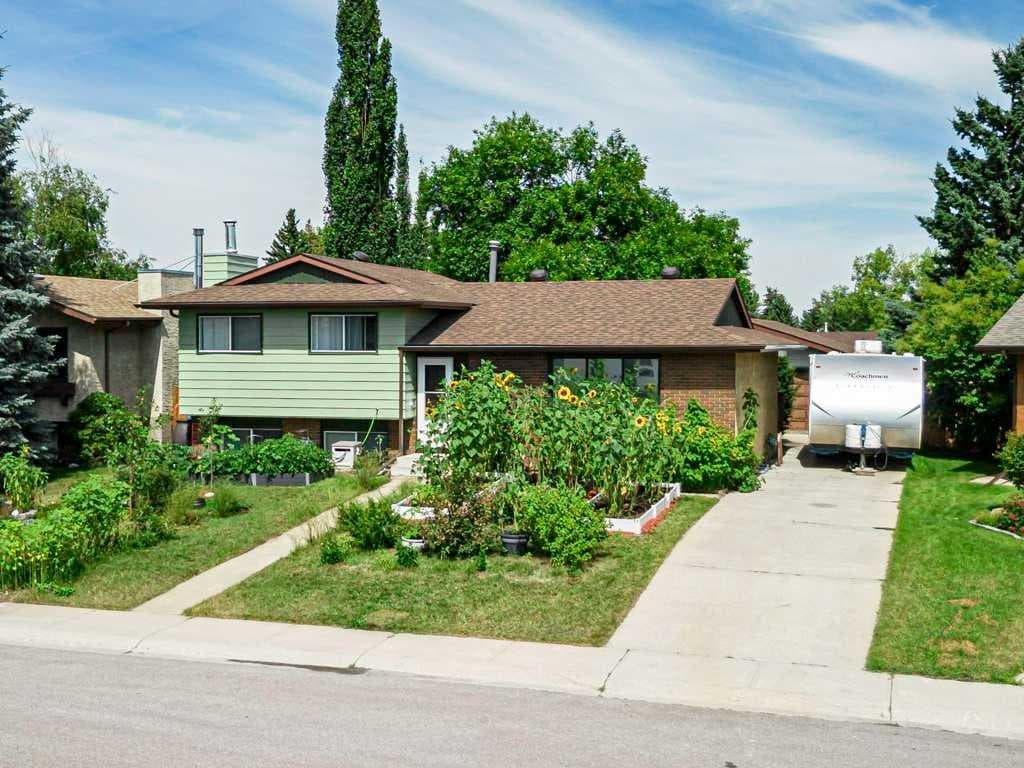 65 Hart Crescent — photo 1