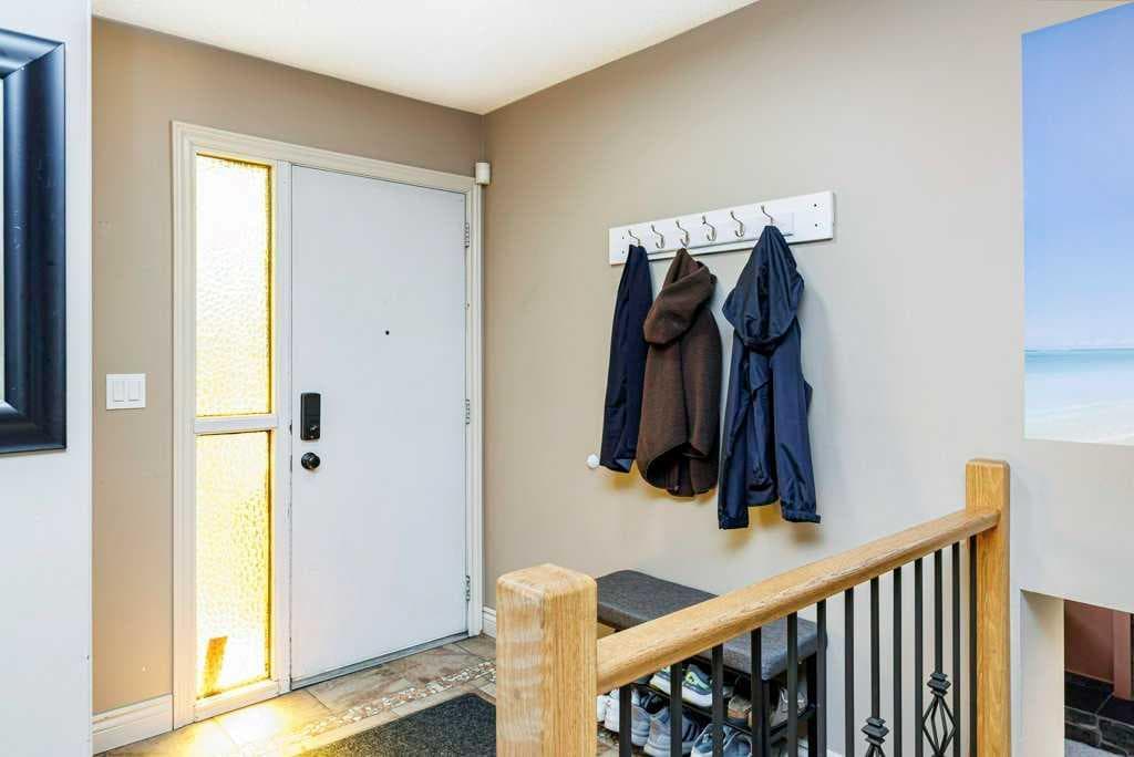 65 Hart Crescent — photo 4