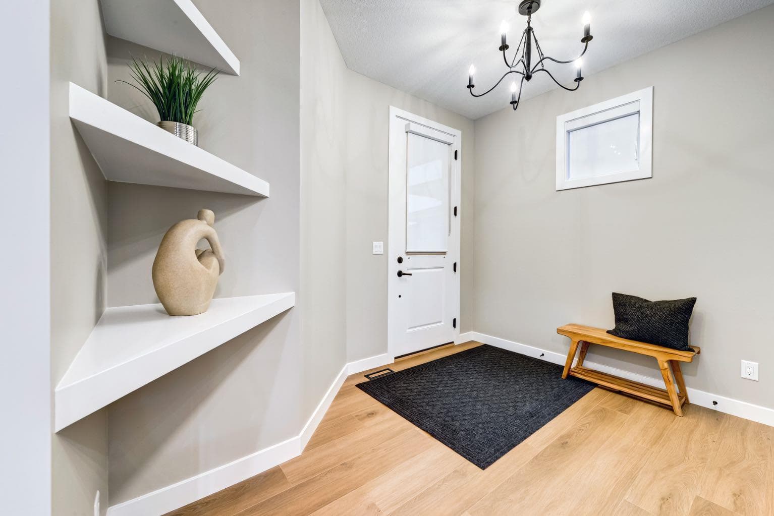 540 Lawthorn Way — photo 4
