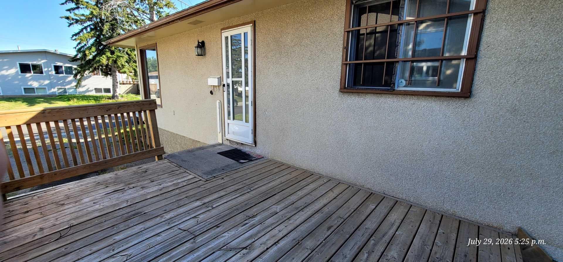 176 Penbrooke Close SE — photo 3