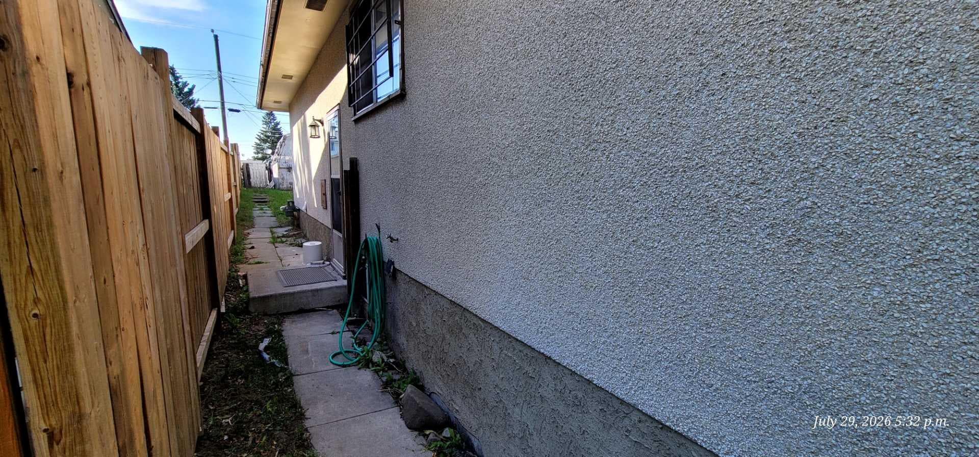 176 Penbrooke Close SE — photo 5