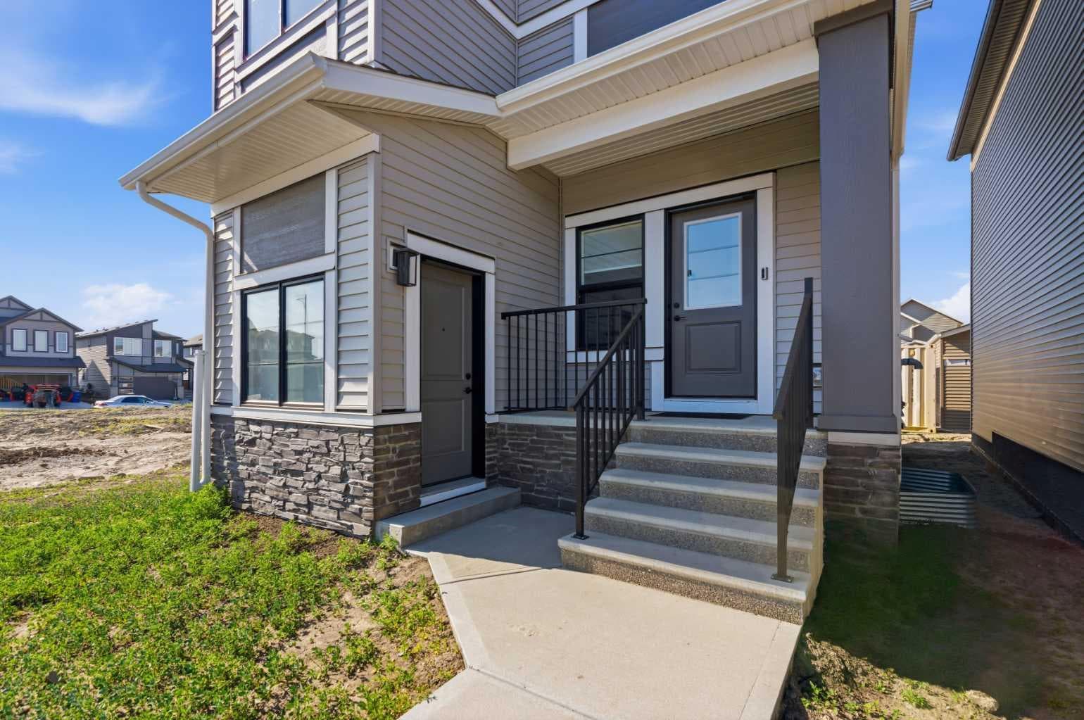 18 Chinook Winds Court SW — photo 2