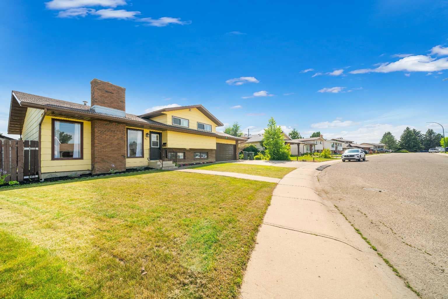 61 Rossmere Way SE — photo 2