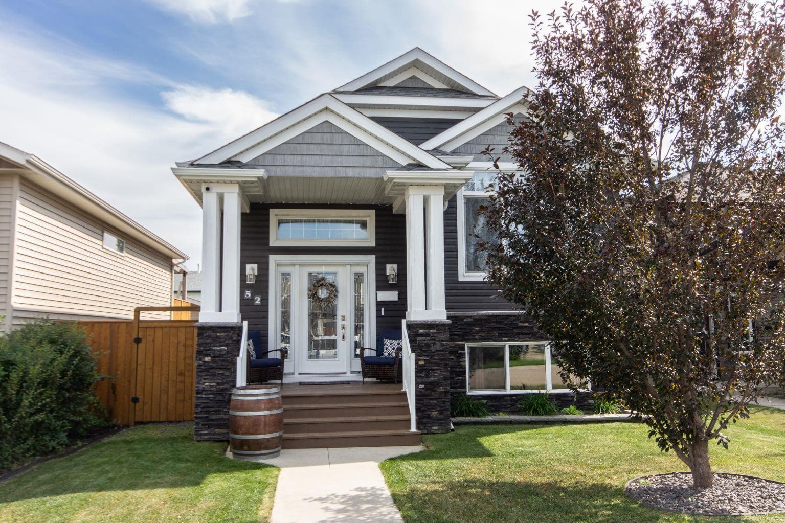 52 Almond Crescent — photo 1