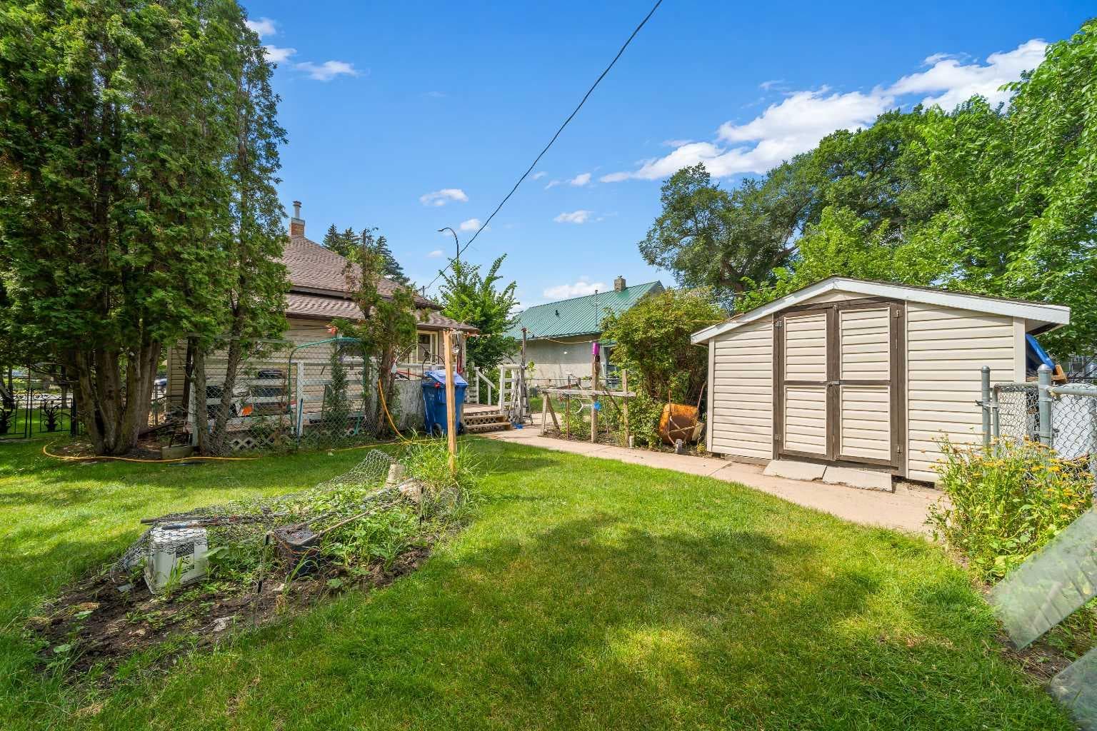 511B Maple Avenue SE — photo 3