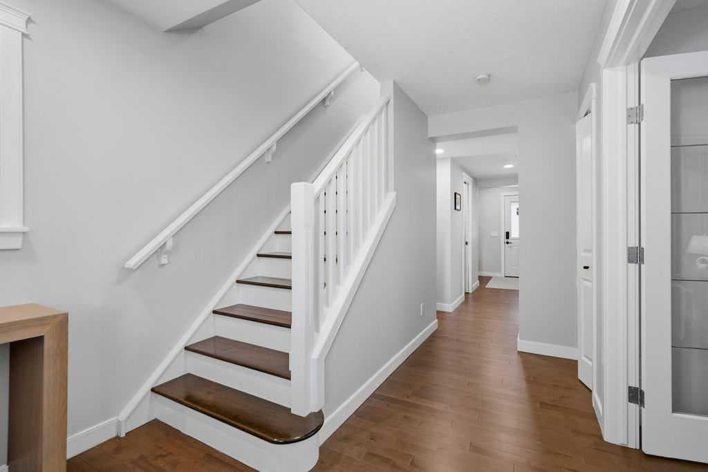87 Couture Crescent SW — photo 5