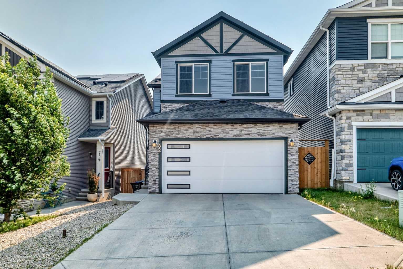 82 Nolanhurst Rise NW — photo 1