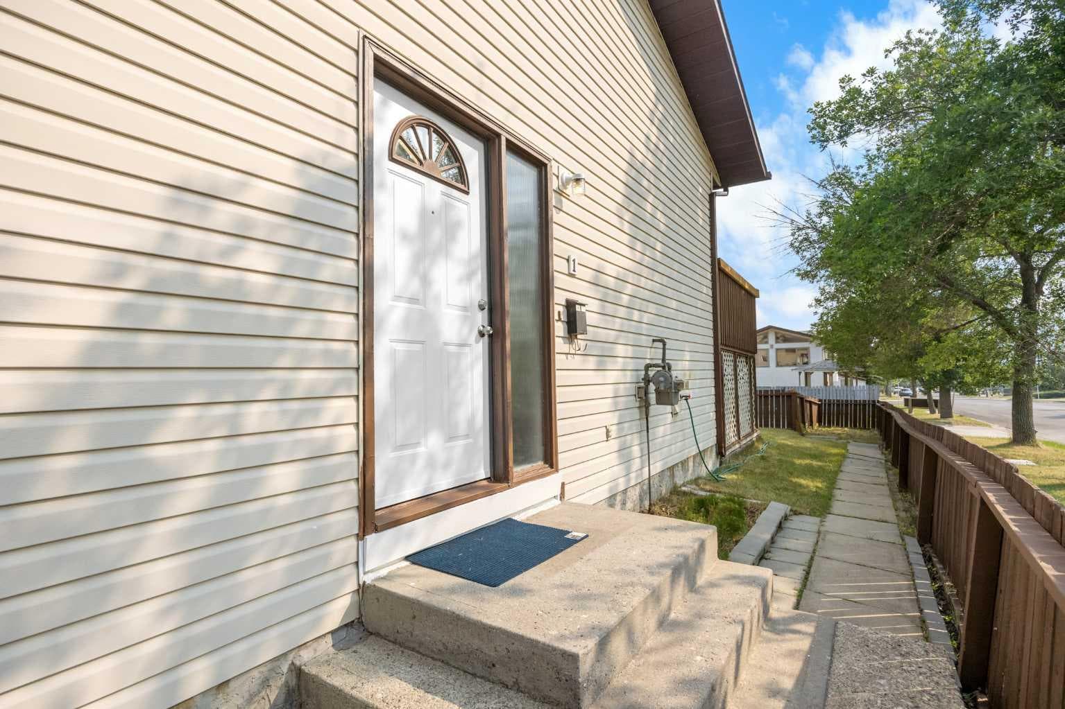 1 Edgewood Drive NW — photo 2