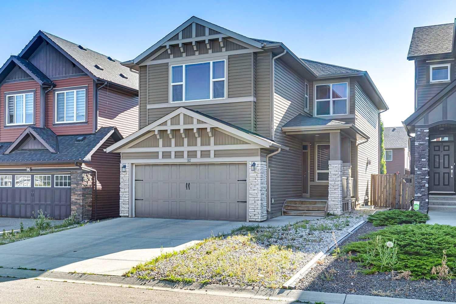 92 Cougar Ridge Close SW — photo 1