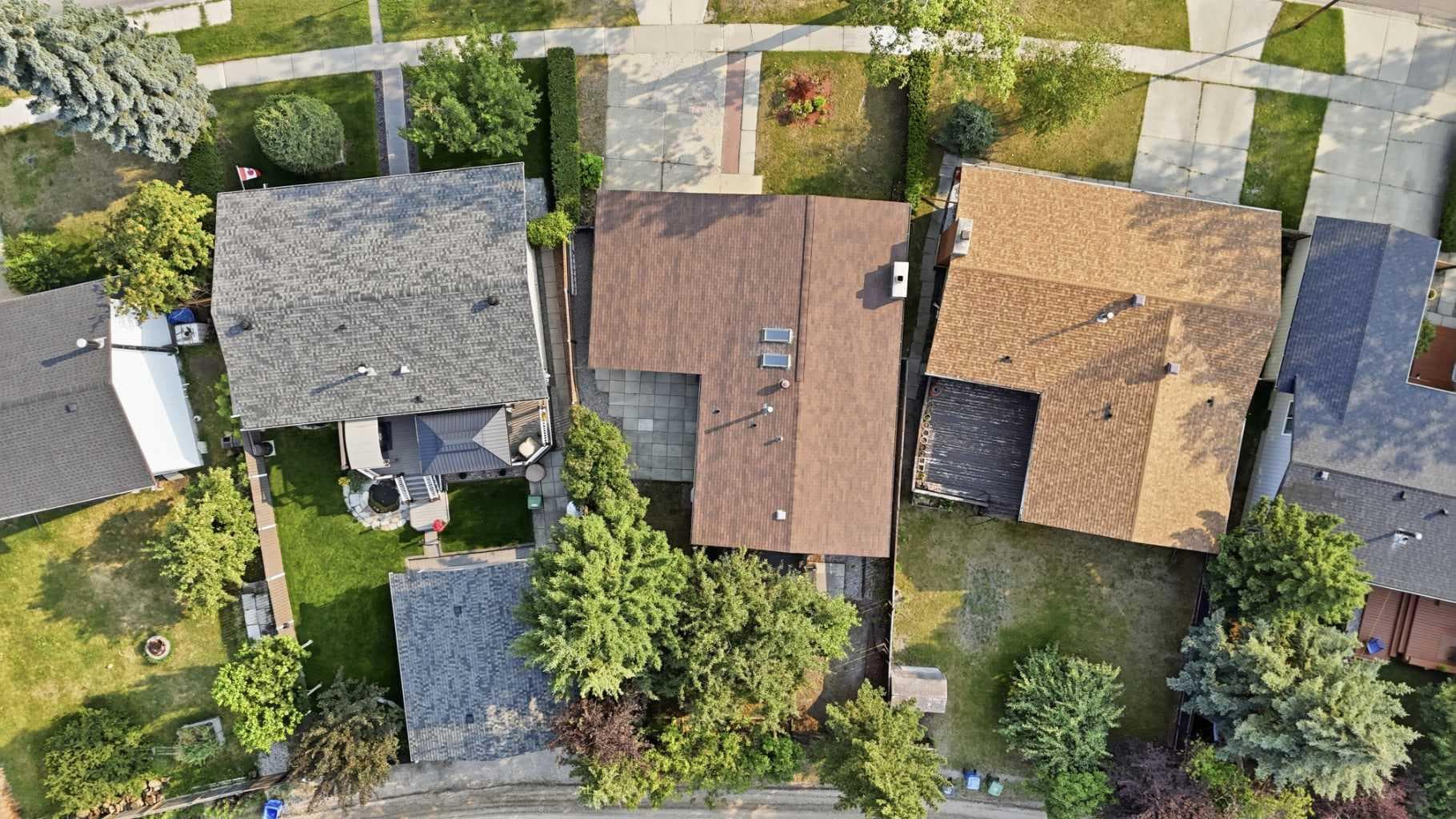 731 Queensland Drive SE — photo 4
