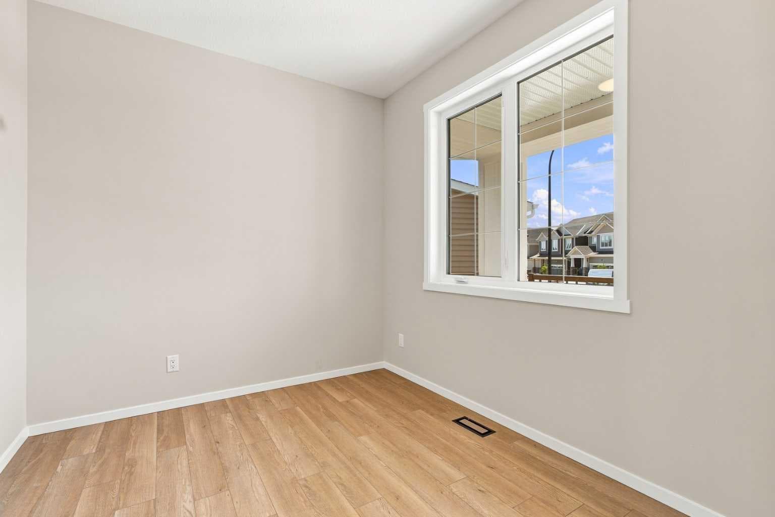 62 Cityline Common NE — photo 5