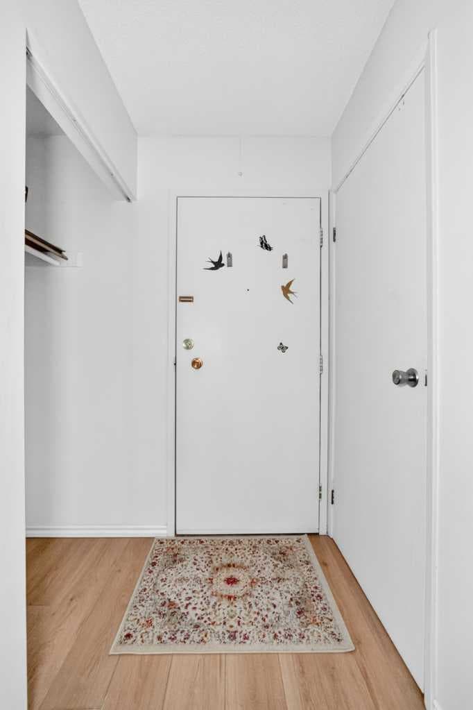 9106, 315 Southampton Drive SW — photo 3