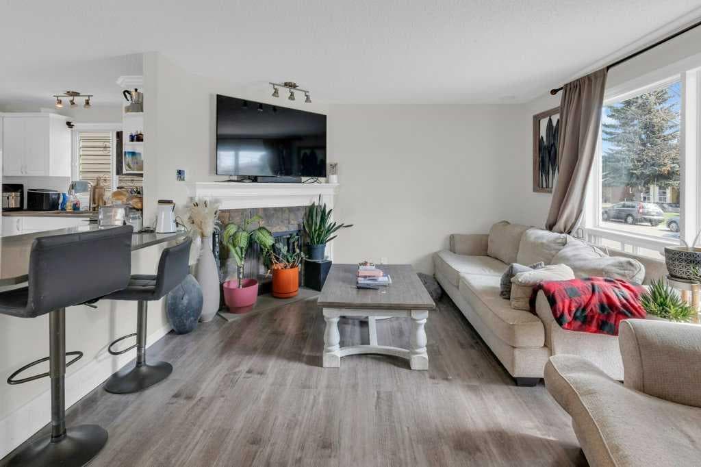 171 Erin Mount Place SE — photo 3