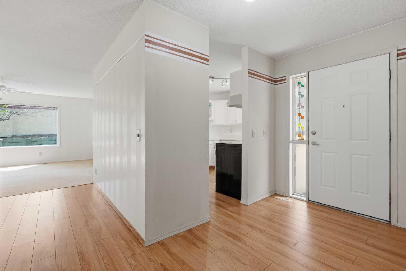 30 Sandarac Circle NW — photo 4