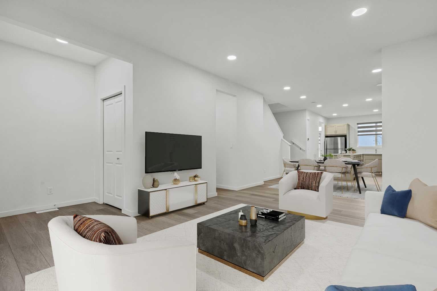 172 Belmont Way SW — photo 4