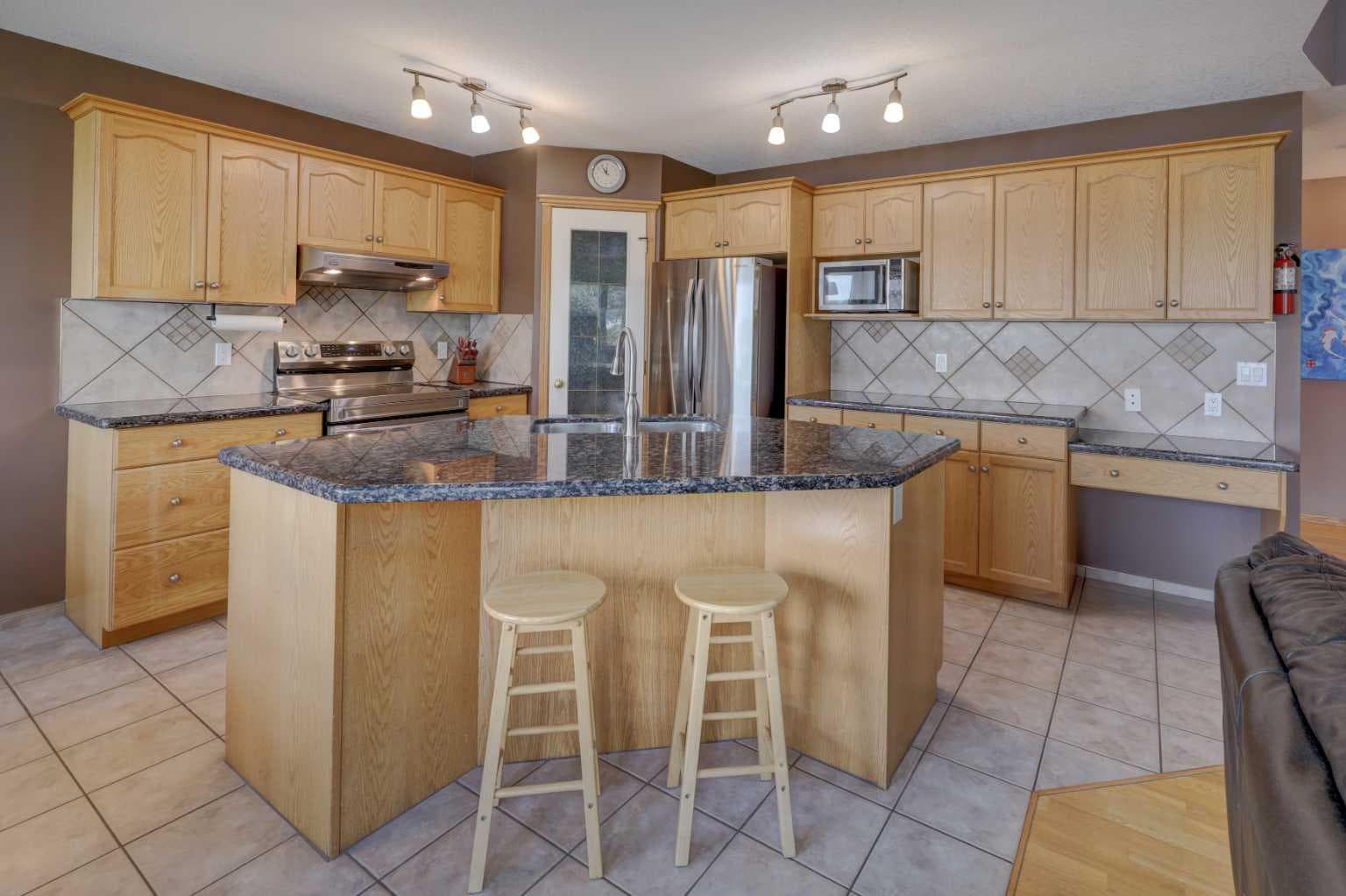 189 Citadel Crest Park NW — photo 4