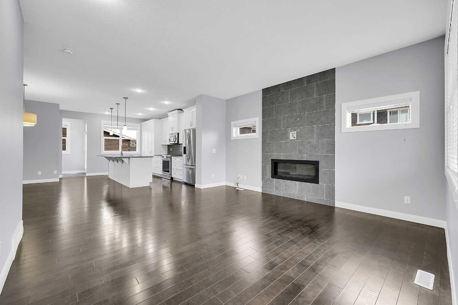 95 Redstone Park NE — photo 4