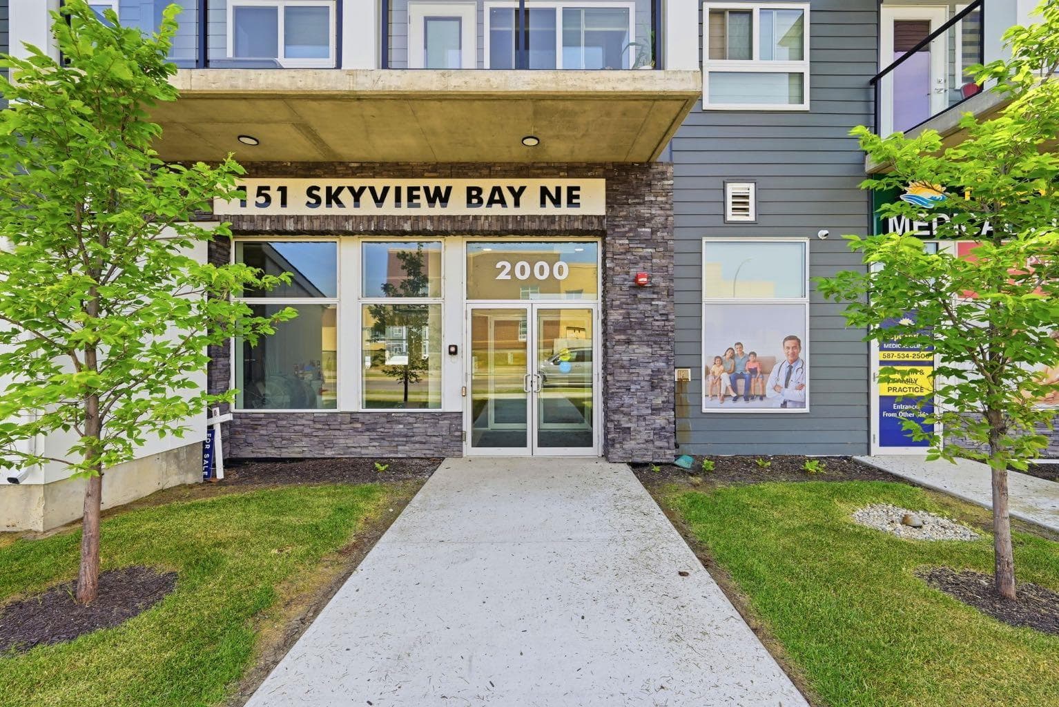 2218, 151 Skyview Bay NE — photo 2