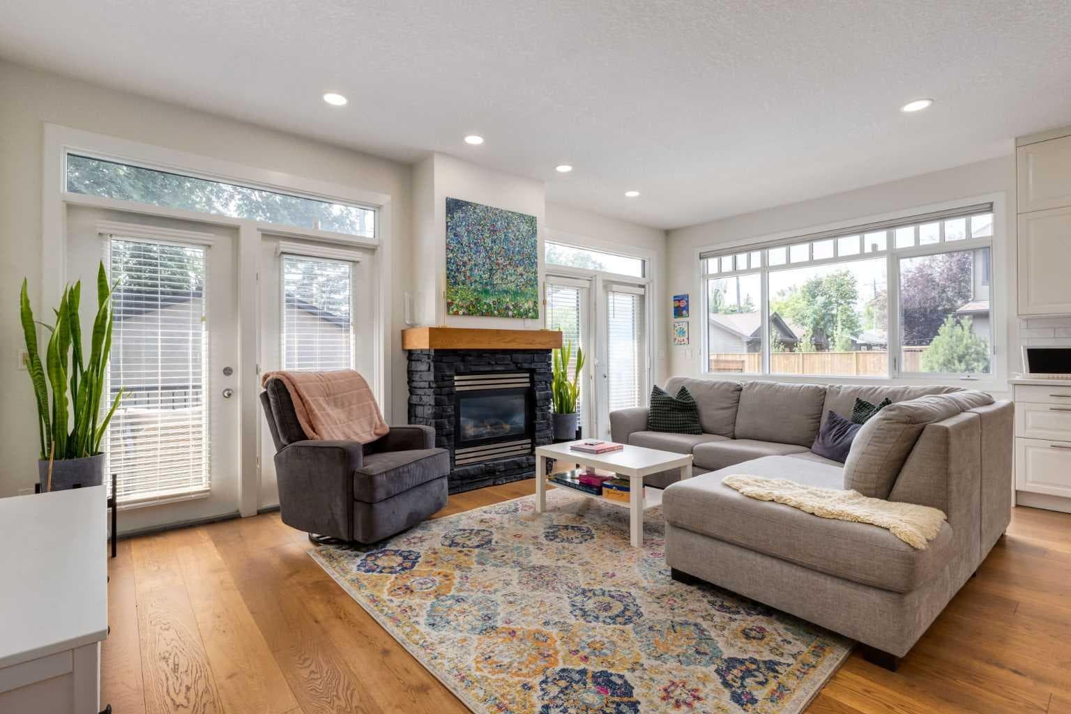 2239 Bowness Road NW — photo 3