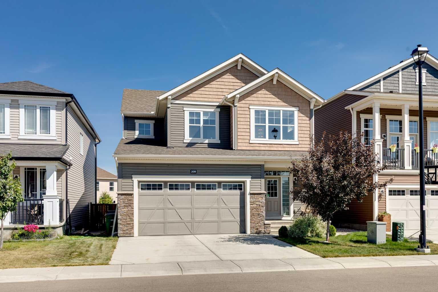 208 Osborne Green SW — photo 1