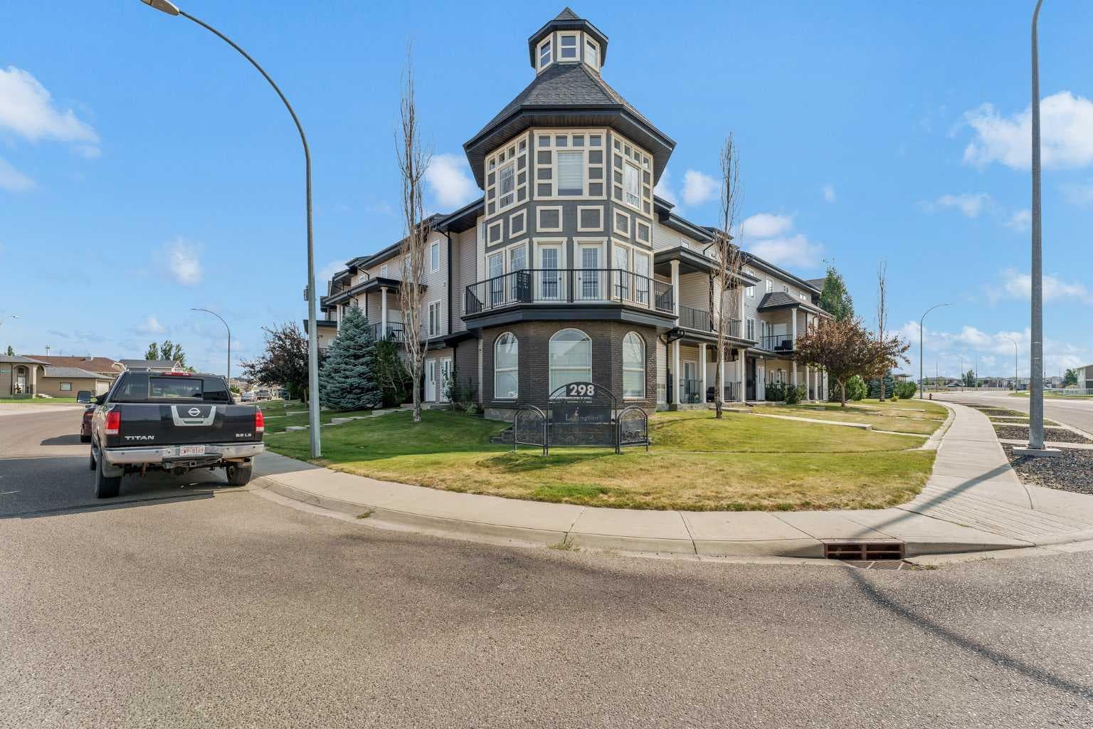 19, 298 Somerset Way SE — photo 1