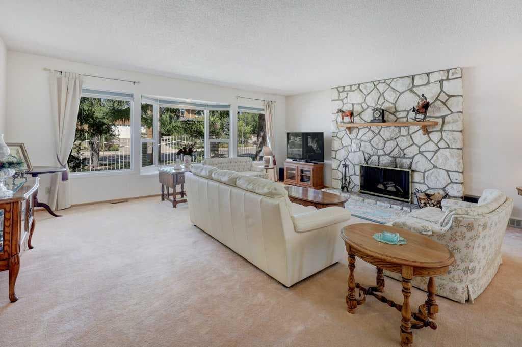 223 Willow Ridge Place SE — photo 5
