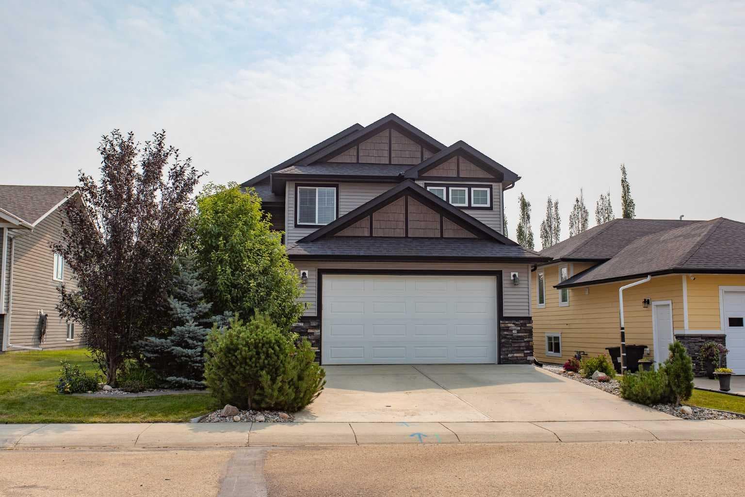 51 Emily Crescent — photo 1