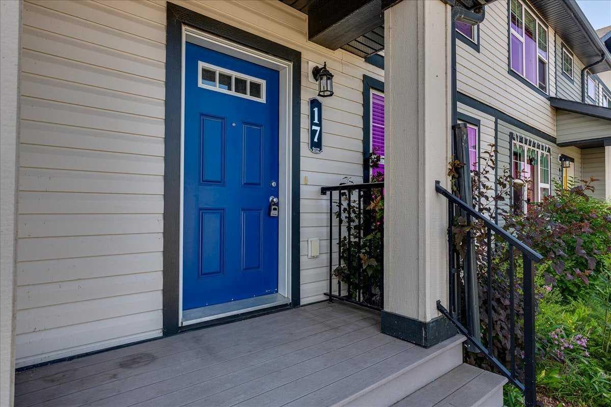 17 hawthorn Place — photo 4