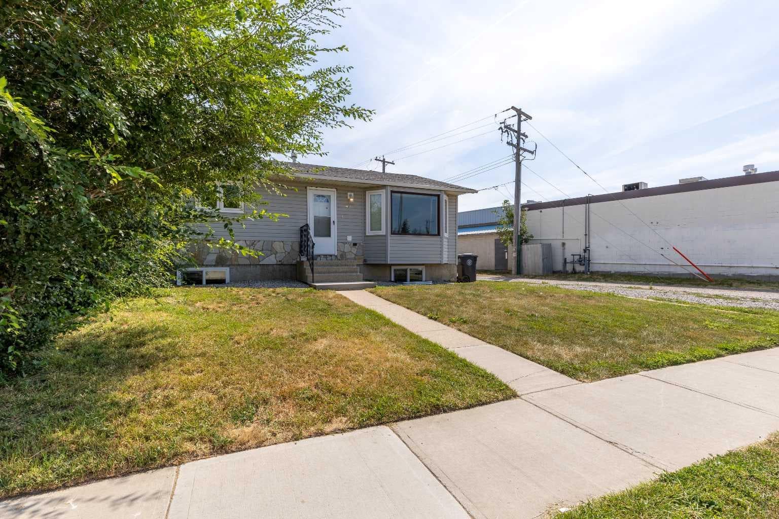5105 2 Street — photo 2