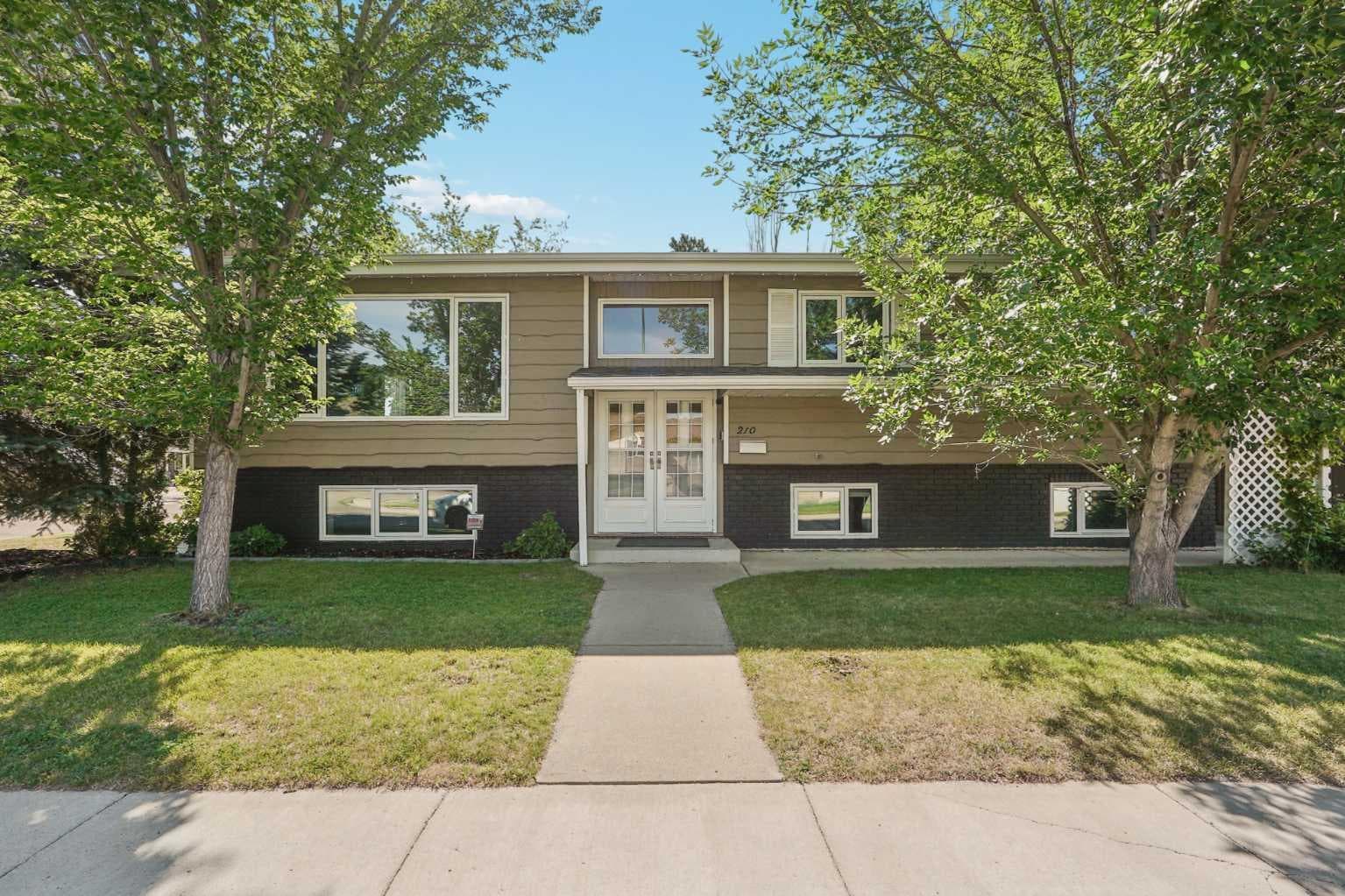210 Dunkirk Street S — photo 1