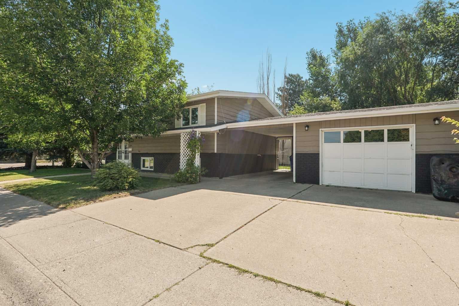 210 Dunkirk Street S — photo 2