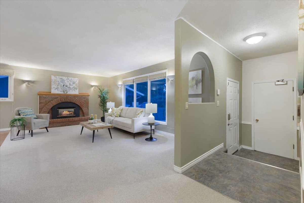 124 Oakmoor Place SW — photo 3