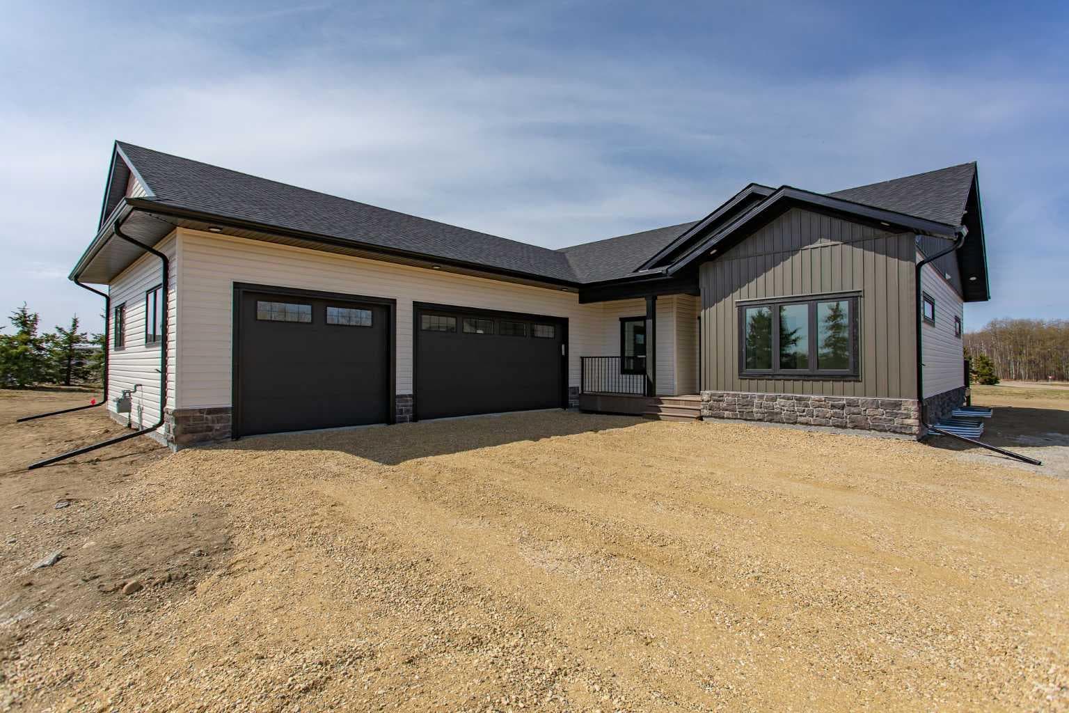 203, 38452 Range Road 284 — photo 1