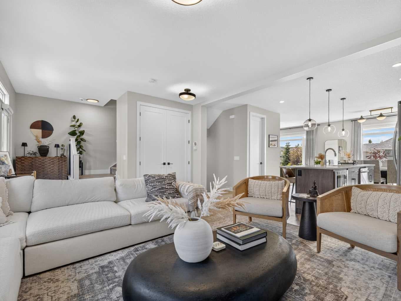 307 Royal Elm Road NW — photo 3