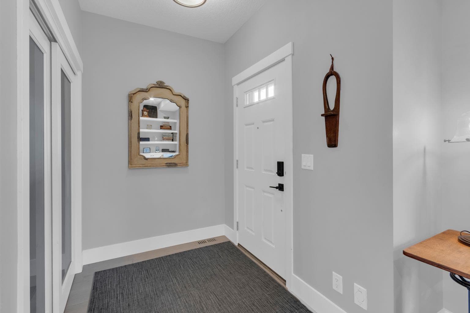 4616 82 Street NW — photo 3