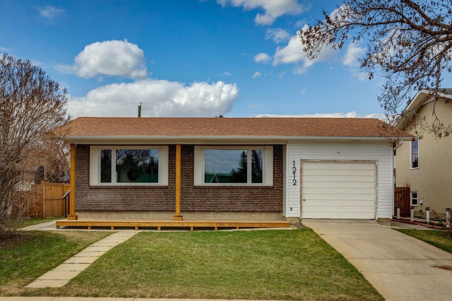 1212 Lake Sylvan Drive SE — photo 1