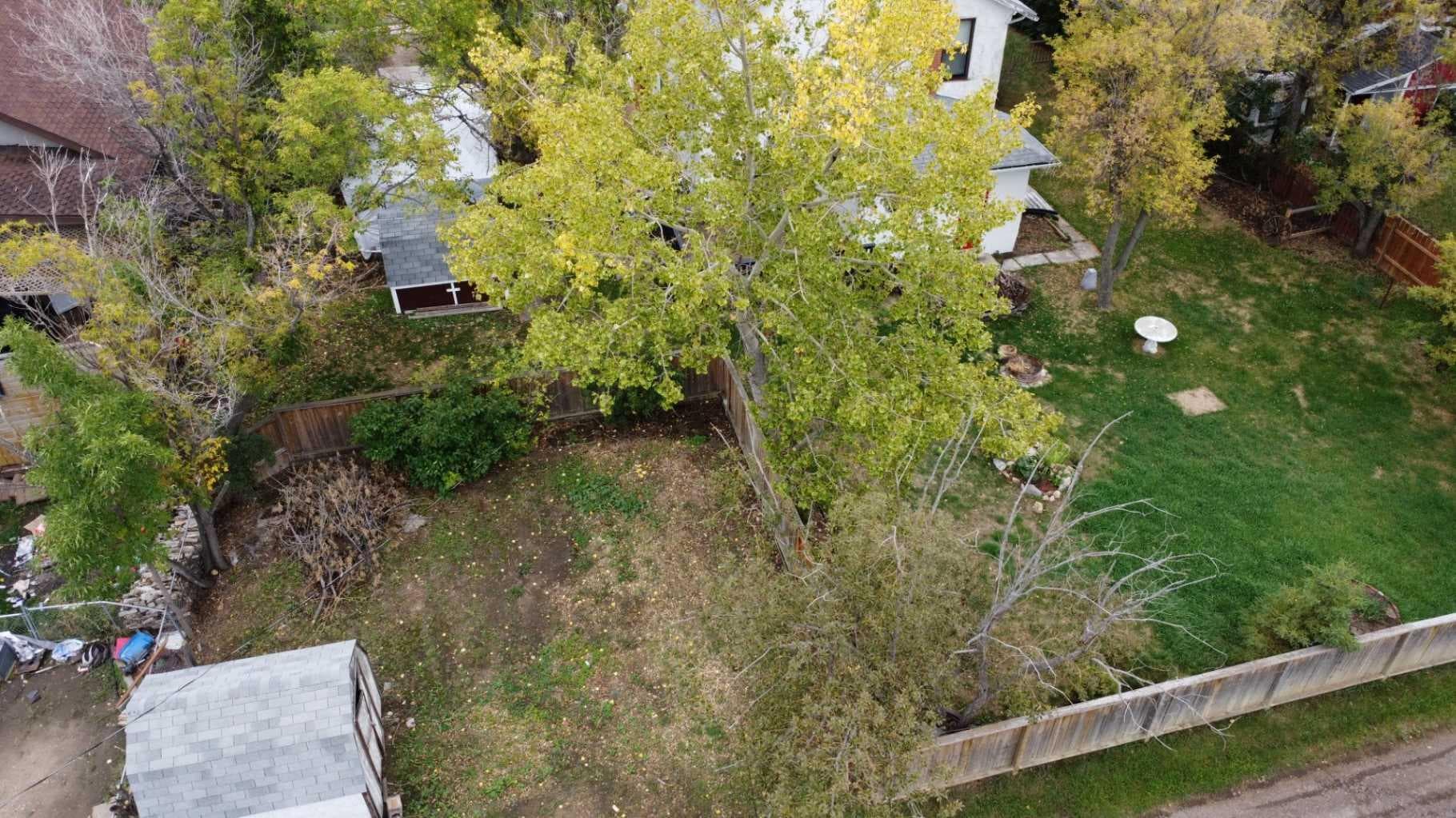 210 4 Avenue E — photo 5