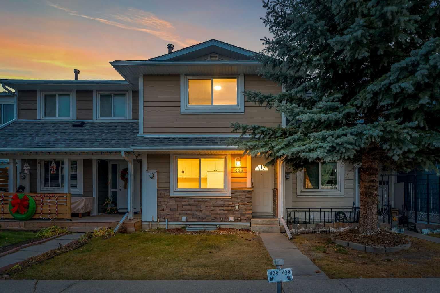 429 Georgian Villas NE — photo 1
