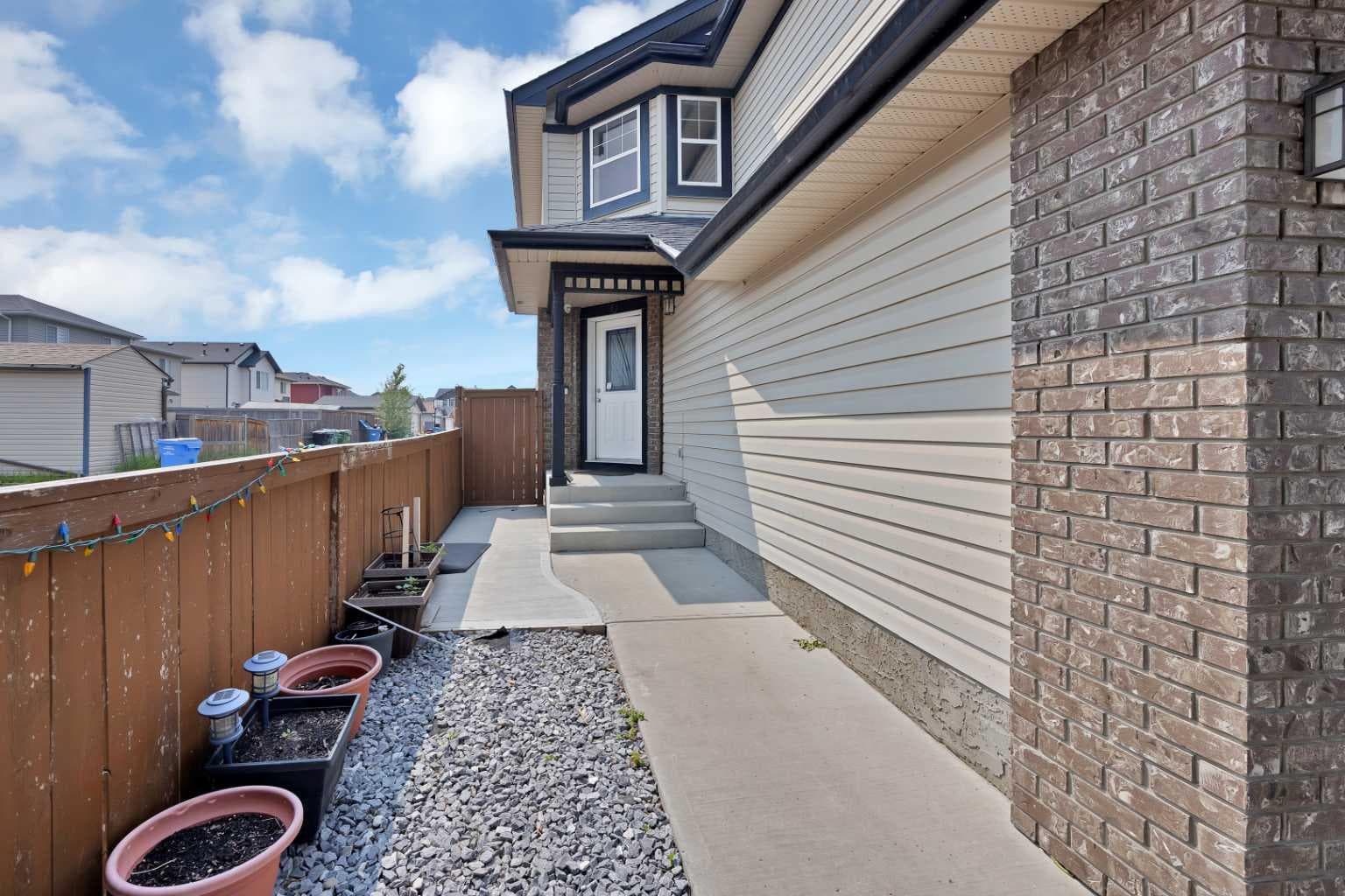 283 Taralake Landing NE — photo 2